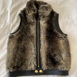 Girls’ faux fur vest
